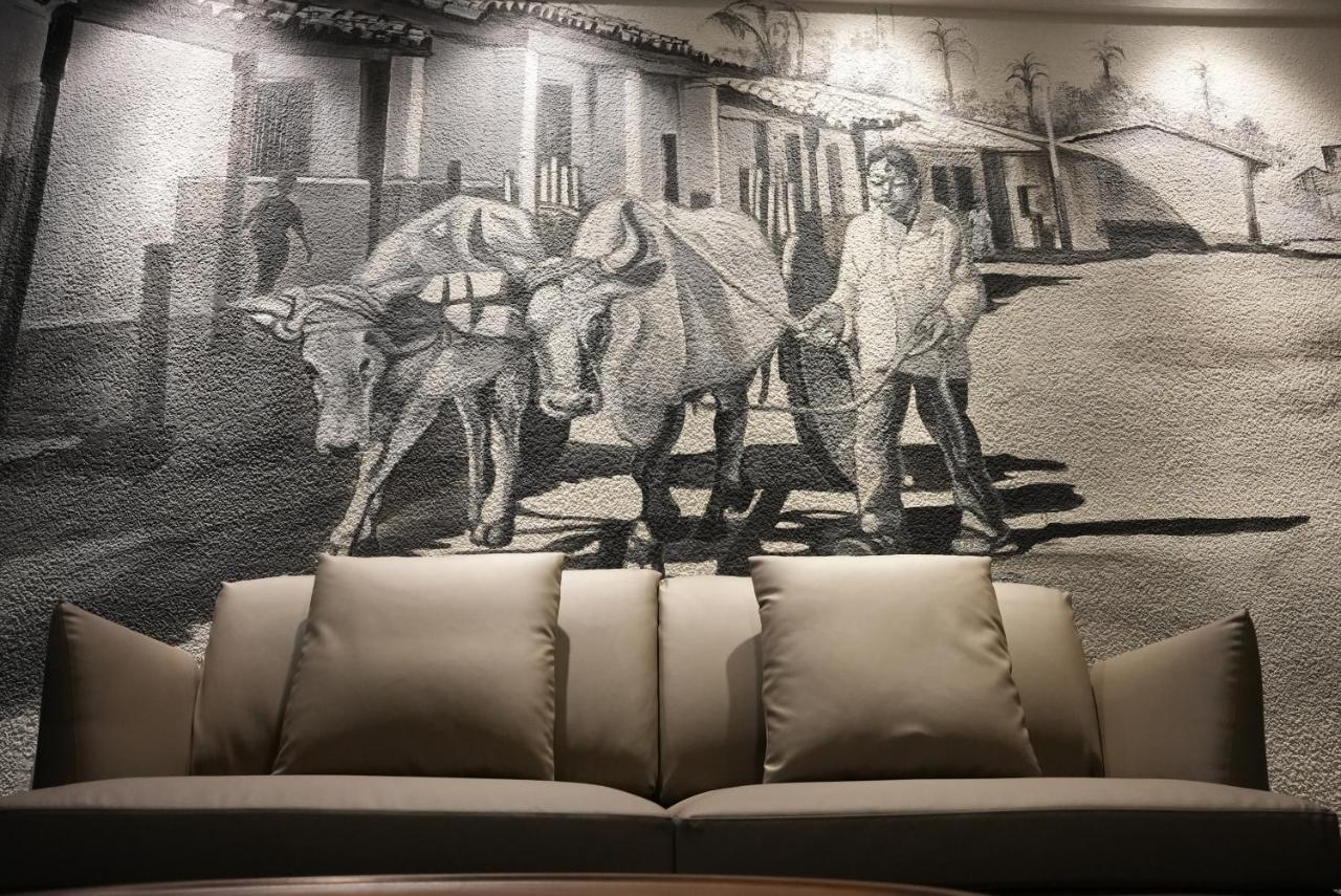 Hotel Cortez Санта Крус де ла Сиера Екстериор снимка