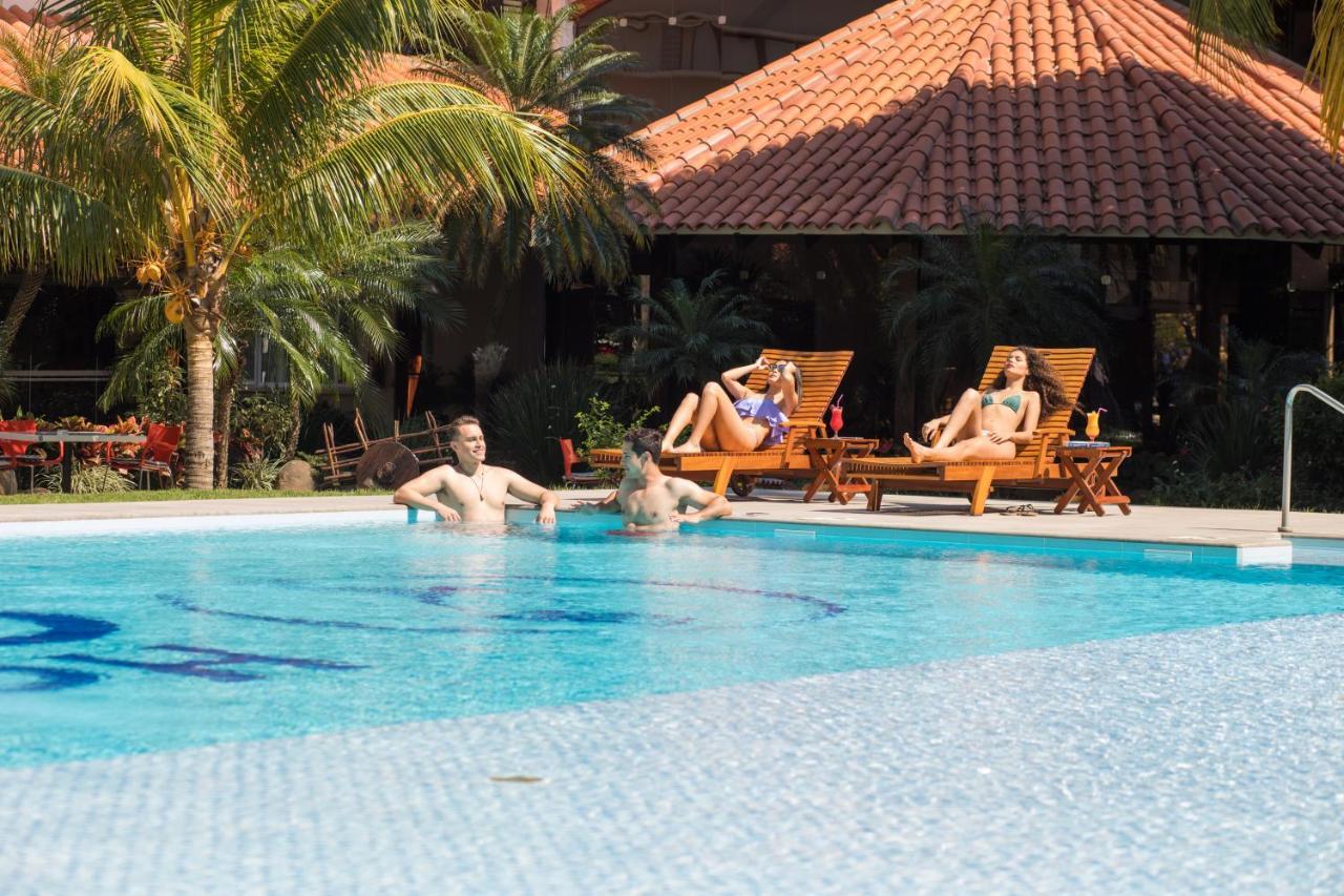 Hotel Cortez Санта Крус де ла Сиера Екстериор снимка